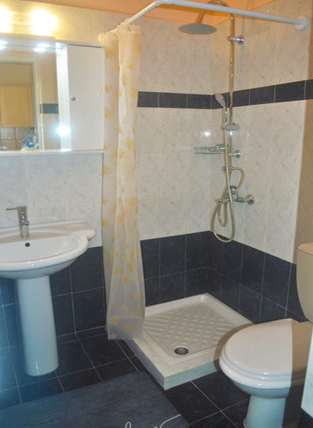 APARTMENTS on the 1st floor - Bathroom